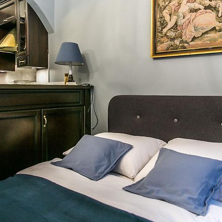 Apartment Gloria III Old Town Варшава Экстерьер фото